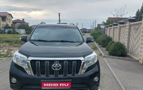 Toyota Land Cruiser Prado 150 рестайлинг 2, 2014 год, 3 600 000 рублей, 1 фотография