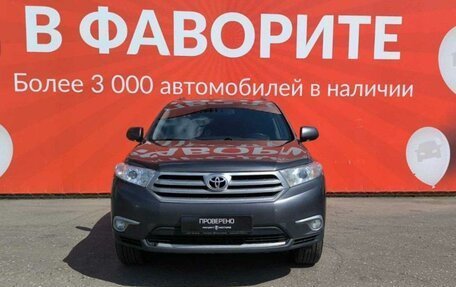Toyota Highlander III, 2012 год, 2 040 000 рублей, 2 фотография