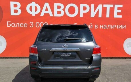 Toyota Highlander III, 2012 год, 2 040 000 рублей, 3 фотография