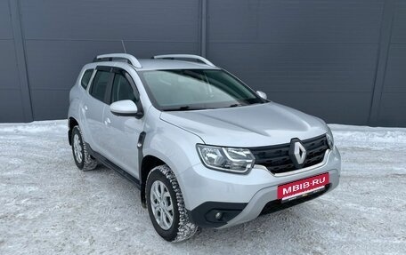 Renault Duster, 2022 год, 2 160 000 рублей, 3 фотография