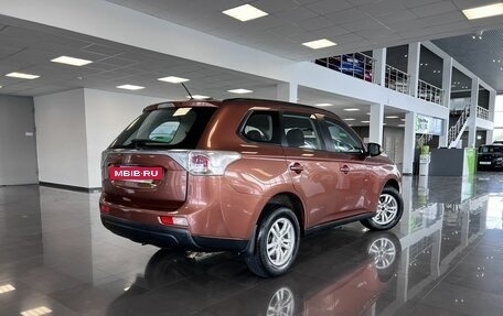 Mitsubishi Outlander III рестайлинг 3, 2012 год, 1 895 000 рублей, 2 фотография