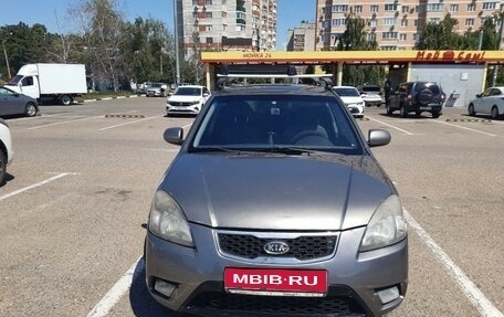 KIA Rio II, 2009 год, 650 000 рублей, 1 фотография