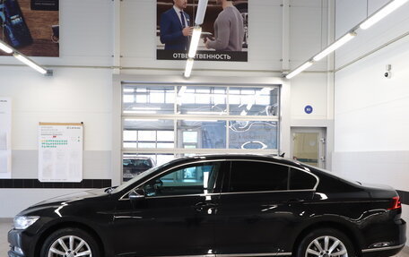 Volkswagen Passat B8 рестайлинг, 2015 год, 2 000 000 рублей, 3 фотография
