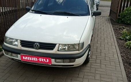 Volkswagen Passat B4, 1995 год, 215 000 рублей, 1 фотография