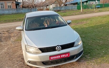 Volkswagen Jetta VI, 2013 год, 1 300 000 рублей, 1 фотография