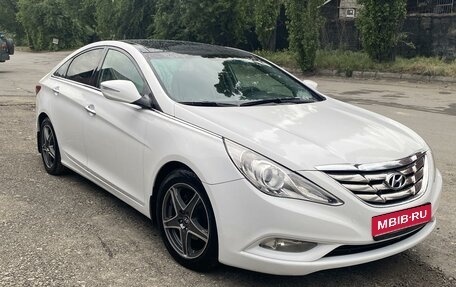 Hyundai Sonata VI, 2011 год, 1 450 000 рублей, 1 фотография