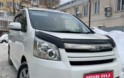 Toyota Noah III, 2008 год, 1 850 000 рублей, 1 фотография