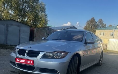BMW 3 серия, 2006 год, 950 000 рублей, 1 фотография