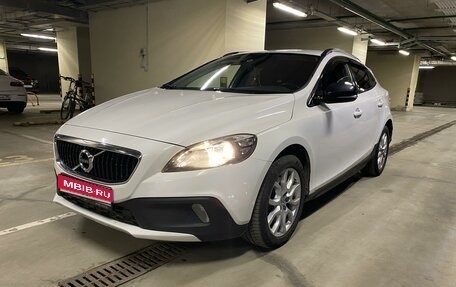 Volvo V40 Cross Country I, 2016 год, 2 000 000 рублей, 1 фотография