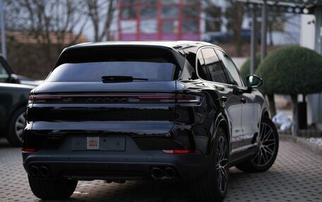 Porsche Cayenne III, 2024 год, 18 844 000 рублей, 2 фотография