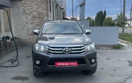 Toyota Hilux VIII, 2017 год, 2 800 000 рублей, 1 фотография