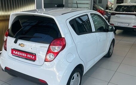 Chevrolet Spark III, 2020 год, 1 310 000 рублей, 7 фотография