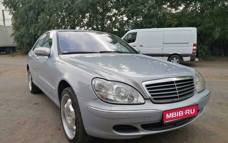 Mercedes-Benz S-Класс, 2004 год, 1 350 000 рублей, 1 фотография