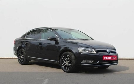 Volkswagen Passat B7, 2012 год, 990 000 рублей, 3 фотография