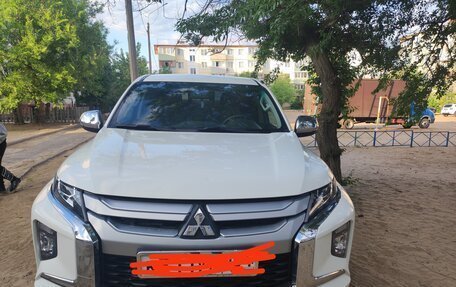 Mitsubishi L200 IV рестайлинг, 2022 год, 3 550 000 рублей, 1 фотография