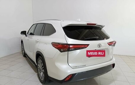 Toyota Highlander, 2021 год, 7 850 000 рублей, 7 фотография