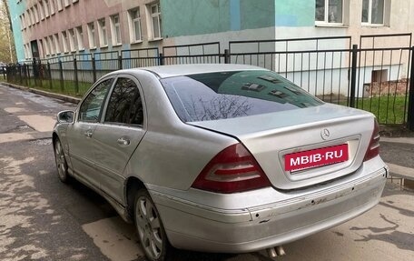 Mercedes-Benz C-Класс, 2002 год, 285 000 рублей, 2 фотография