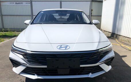 Hyundai Elantra, 2023 год, 2 570 000 рублей, 3 фотография