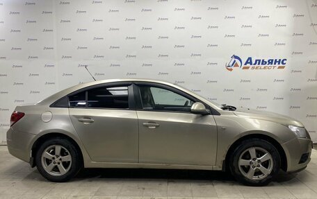 Chevrolet Cruze II, 2011 год, 730 000 рублей, 2 фотография