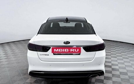 KIA Optima IV, 2017 год, 2 007 000 рублей, 6 фотография