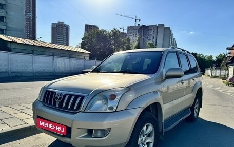 Toyota Land Cruiser Prado 120 рестайлинг, 2005 год, 1 750 000 рублей, 2 фотография