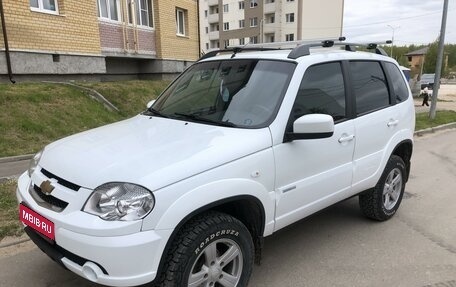 Chevrolet Niva I рестайлинг, 2013 год, 750 000 рублей, 1 фотография