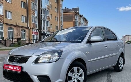 KIA Rio II, 2011 год, 710 000 рублей, 1 фотография