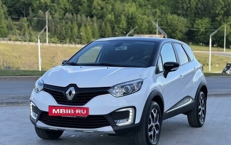 Renault Kaptur I рестайлинг, 2018 год, 1 650 000 рублей, 2 фотография