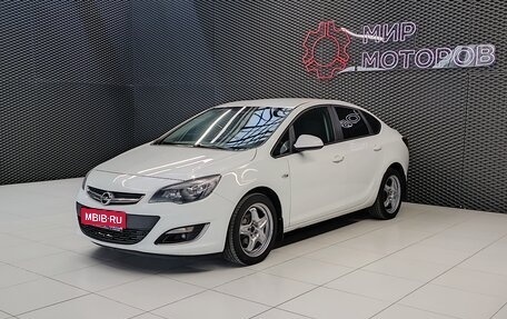 Opel Astra J, 2013 год, 780 000 рублей, 1 фотография