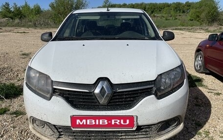 Renault Logan II, 2014 год, 350 000 рублей, 1 фотография