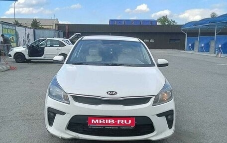 KIA Rio IV, 2019 год, 950 000 рублей, 1 фотография