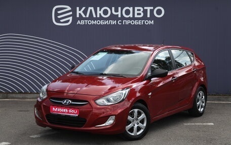 Hyundai Solaris II рестайлинг, 2012 год, 685 000 рублей, 1 фотография