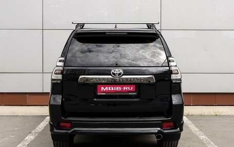Toyota Land Cruiser Prado 150 рестайлинг 2, 2022 год, 9 579 000 рублей, 4 фотография