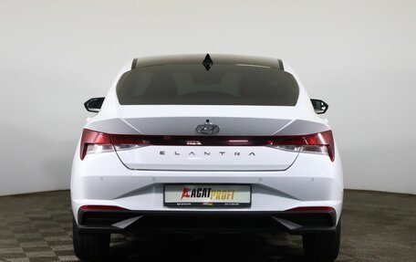 Hyundai Elantra, 2021 год, 2 150 000 рублей, 6 фотография