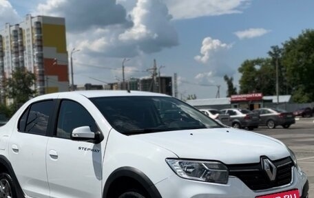 Renault Logan II, 2021 год, 1 360 000 рублей, 1 фотография