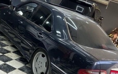 Mercedes-Benz E-Класс, 1998 год, 650 000 рублей, 1 фотография