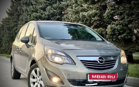 Opel Meriva, 2011 год, 1 000 000 рублей, 1 фотография