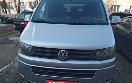 Volkswagen Caravelle T5, 2012 год, 1 600 000 рублей, 1 фотография