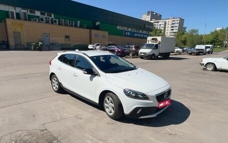 Volvo V40 Cross Country I, 2017 год, 1 999 999 рублей, 1 фотография