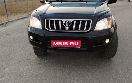 Toyota Land Cruiser Prado 120 рестайлинг, 2004 год, 2 250 000 рублей, 7 фотография