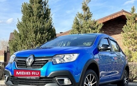 Renault Logan II, 2019 год, 1 400 000 рублей, 3 фотография