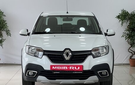 Renault Logan II, 2021 год, 1 400 000 рублей, 2 фотография