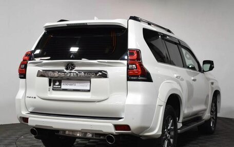 Toyota Land Cruiser Prado 150 рестайлинг 2, 2020 год, 6 999 000 рублей, 6 фотография