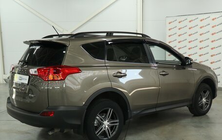 Toyota RAV4, 2015 год, 2 300 000 рублей, 3 фотография