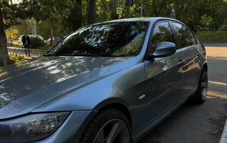 BMW 3 серия, 2011 год, 999 000 рублей, 3 фотография