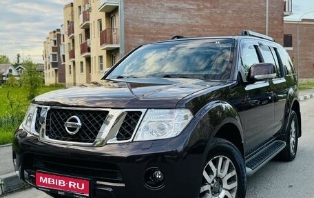 Nissan Pathfinder, 2012 год, 2 295 000 рублей, 1 фотография