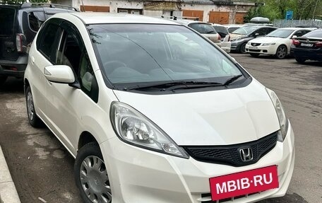 Honda Fit III, 2012 год, 880 000 рублей, 1 фотография