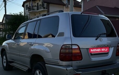 Toyota Land Cruiser 100 рестайлинг 2, 2001 год, 1 470 000 рублей, 4 фотография