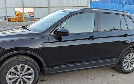 Volkswagen Tiguan II, 2018 год, 2 260 000 рублей, 3 фотография