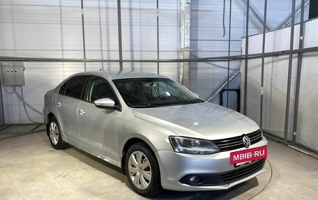 Volkswagen Jetta VI, 2012 год, 799 000 рублей, 3 фотография